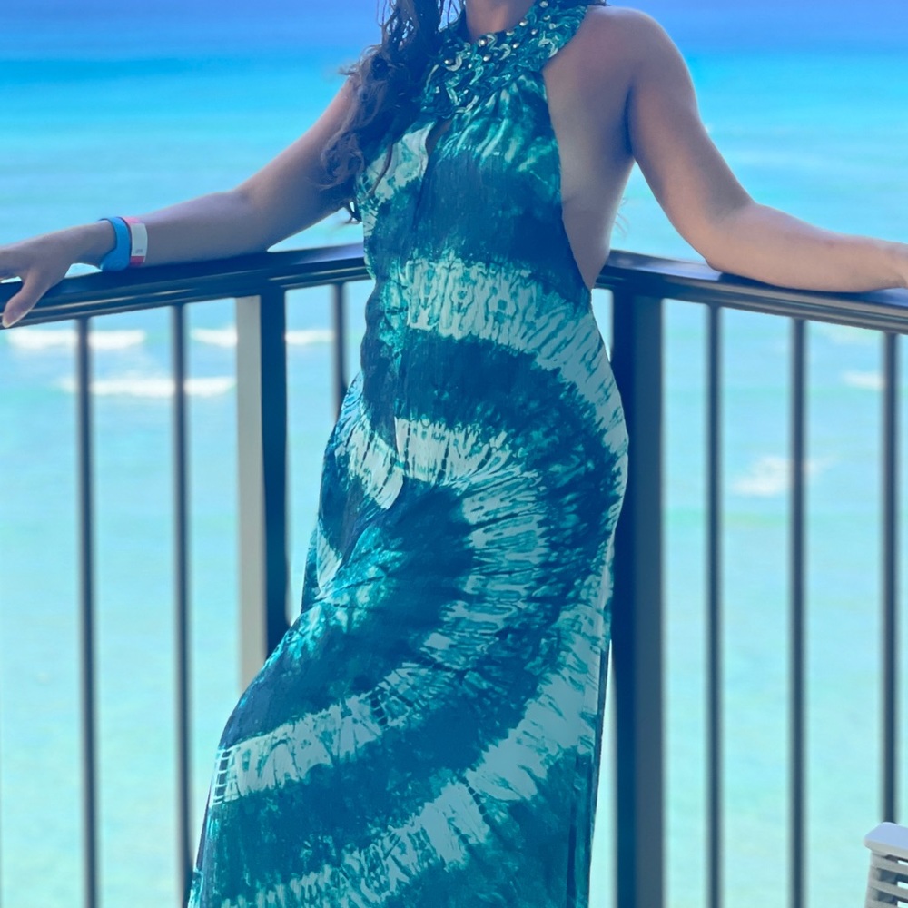 Gorgeous backless green summer dress.